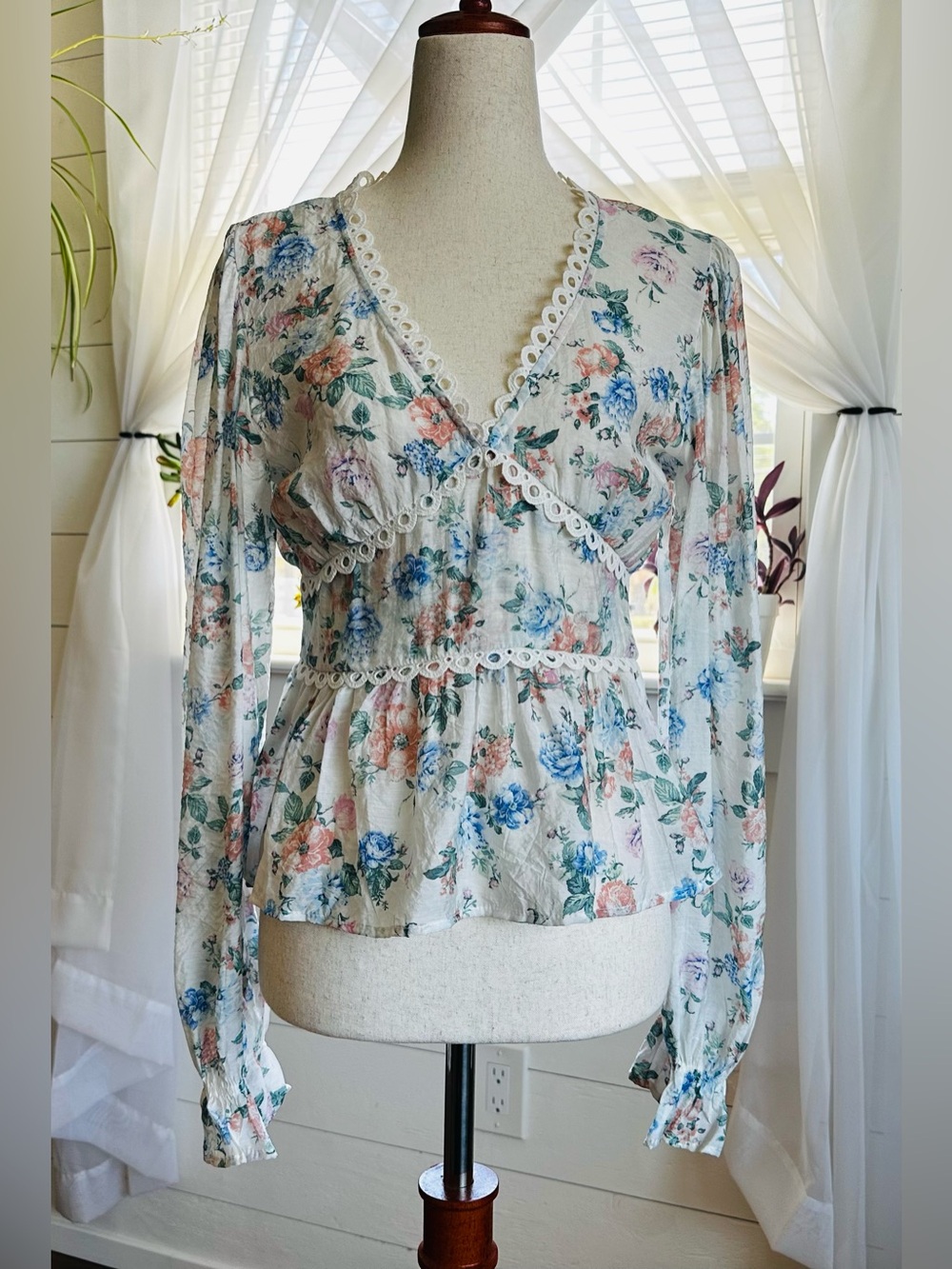 By the River Ivory Romantic Cottagecore Vibes floral peplum blouse 
Size Medium